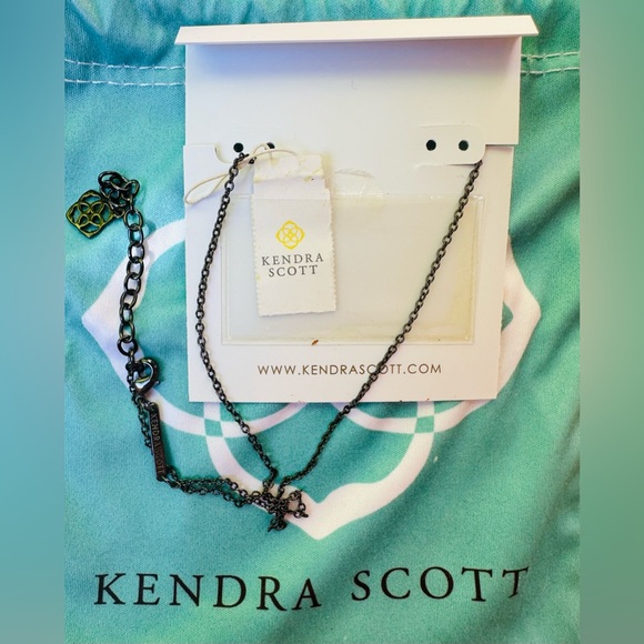 NWT: Kendra Scott, Elaina Mirror Rock Necklace in Gunmetal - Picture 5 of 5